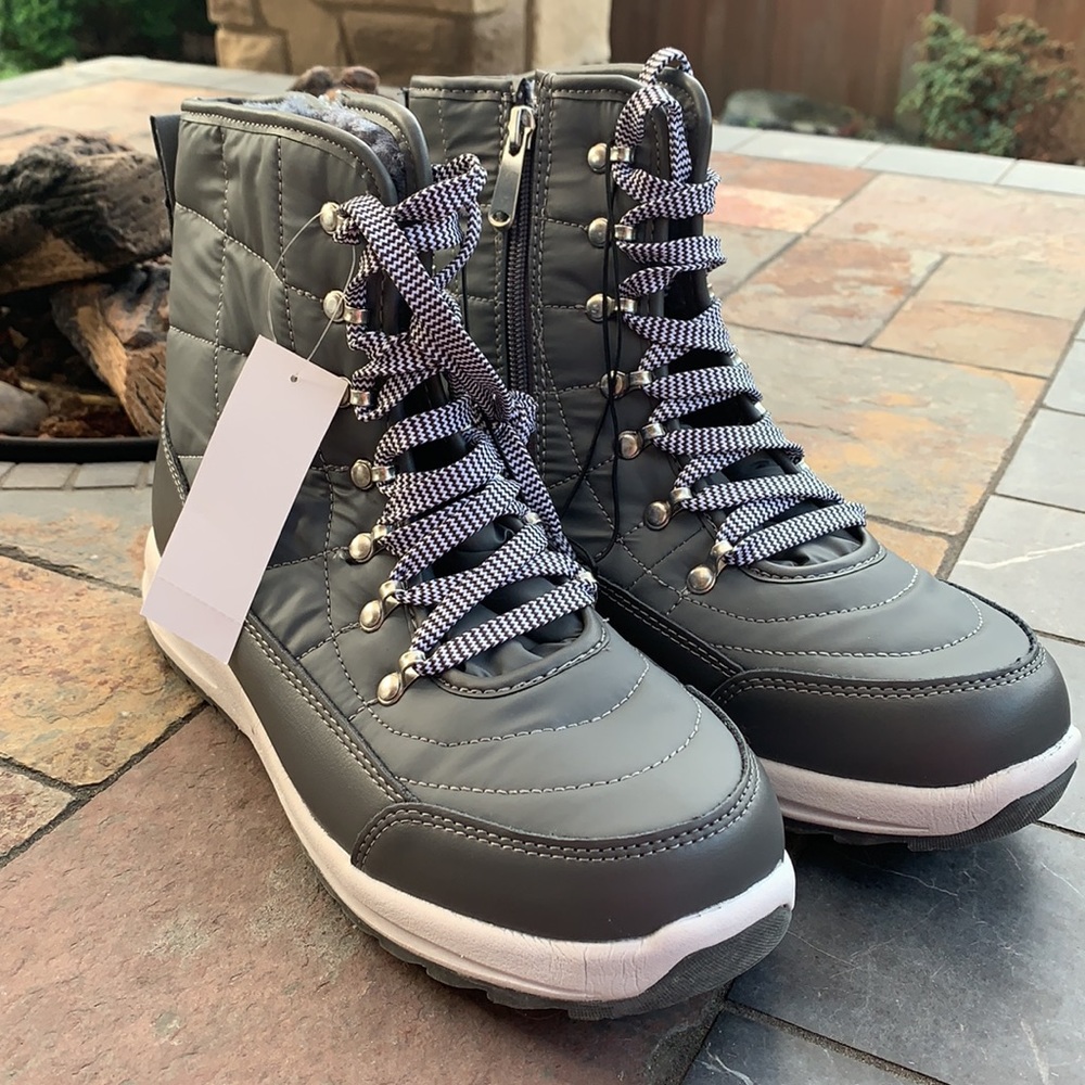 NWT Weatherproof Water Resistant Fur Lined Boots